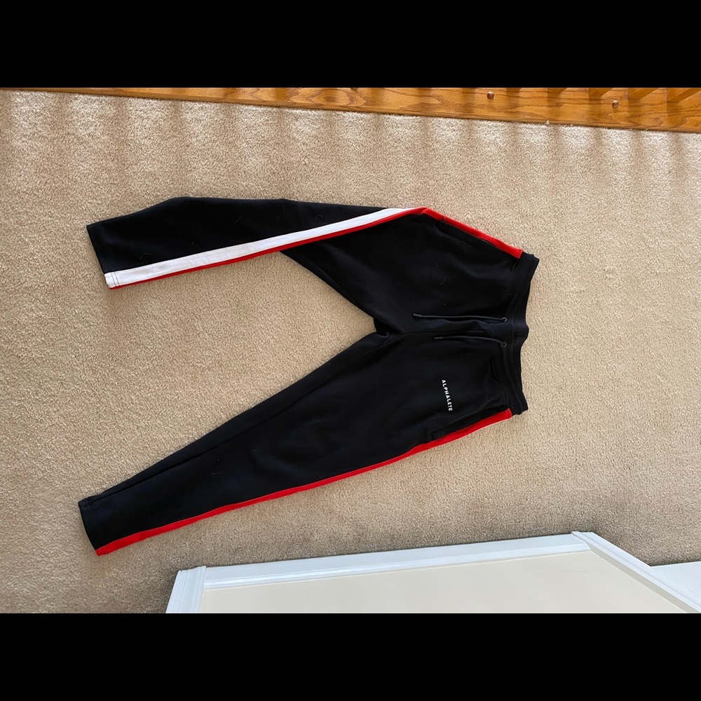 Alphalete men’s stripes joggers size M